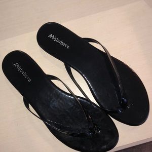 black flip flops